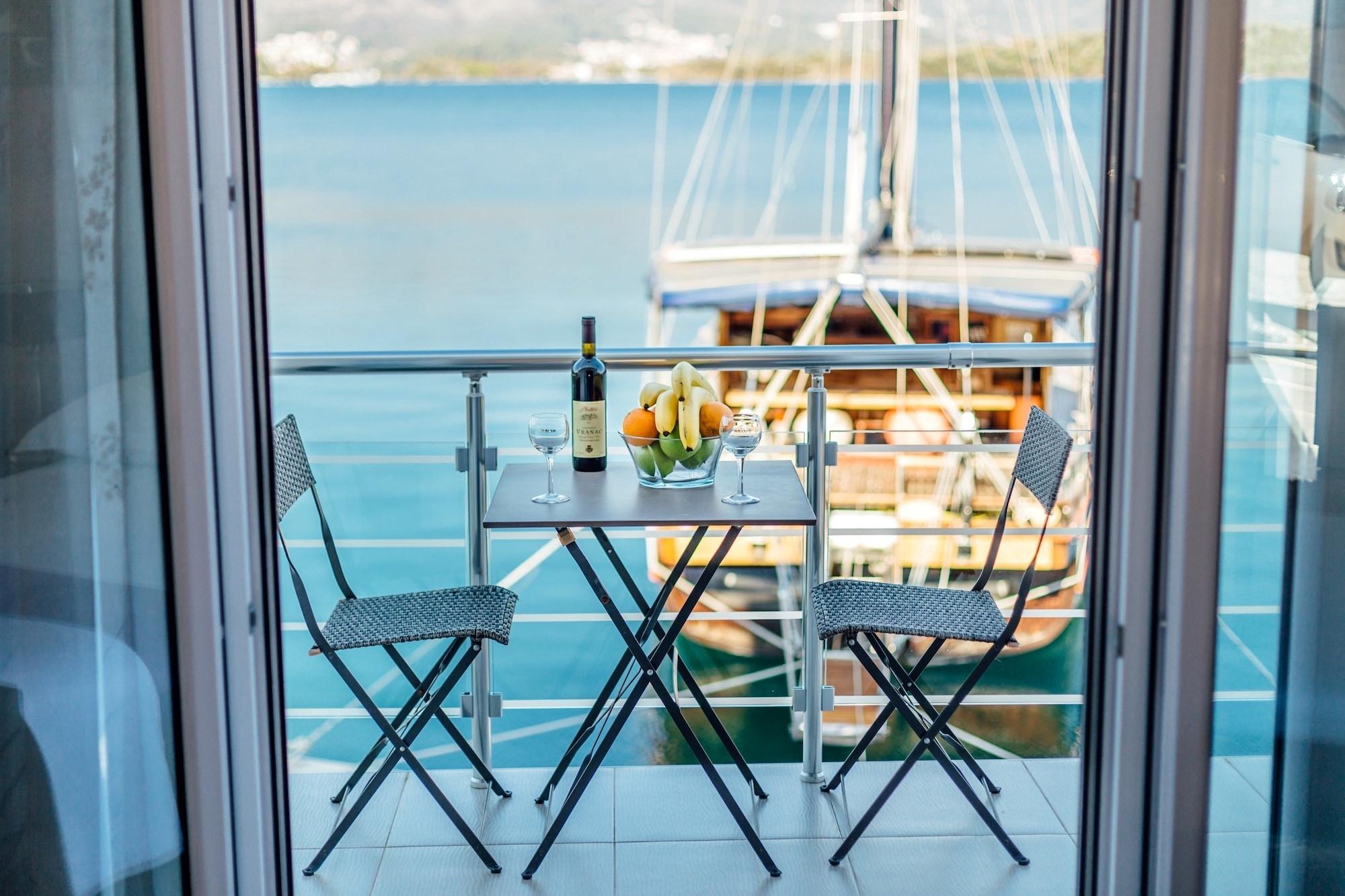Apartments Monet Tivat Ngoại thất bức ảnh