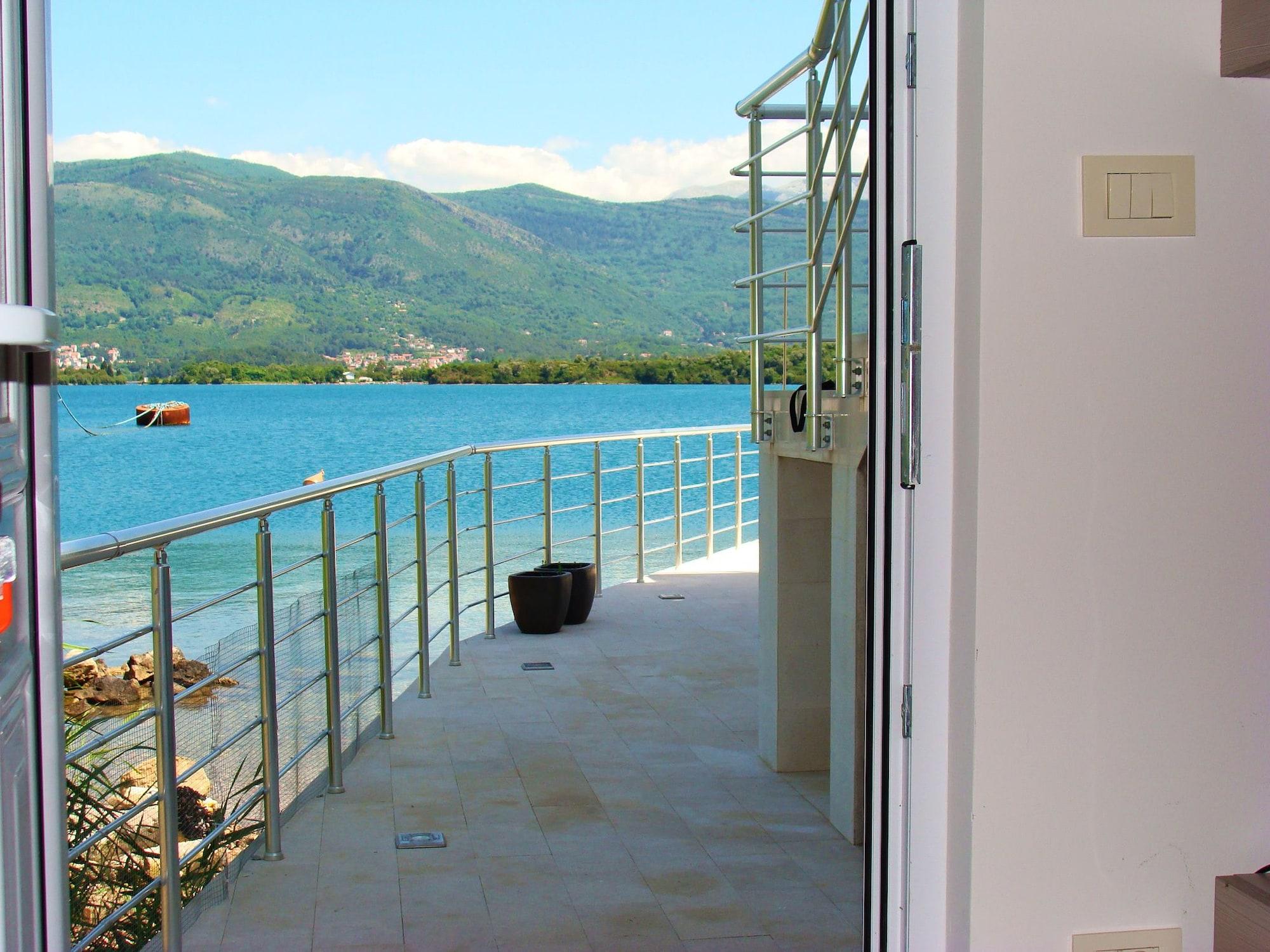 Apartments Monet Tivat Ngoại thất bức ảnh